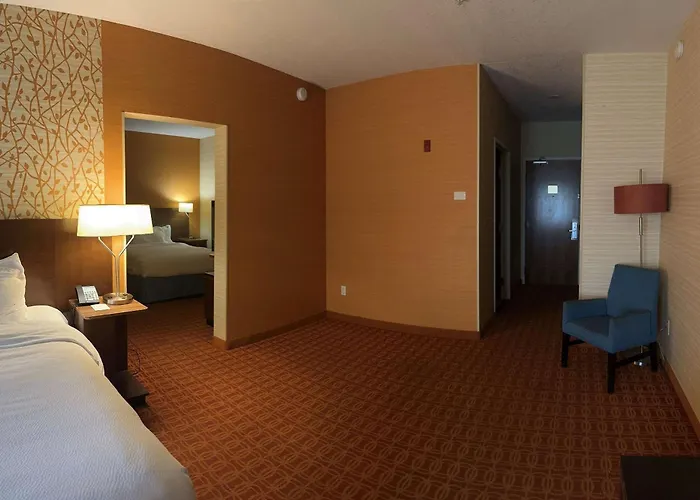 Peach Tree Inn And Suites