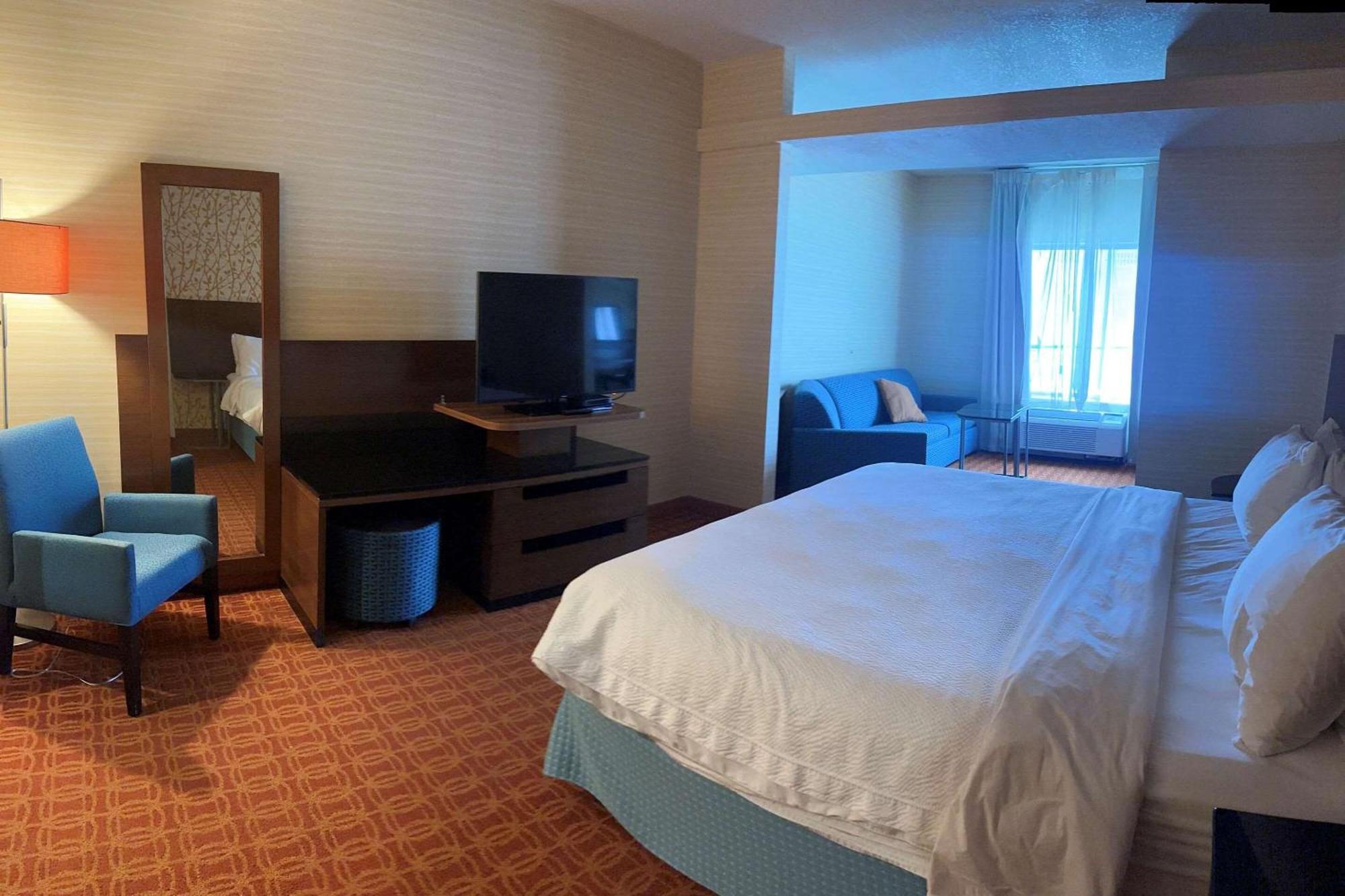 Hotel Peach Tree And